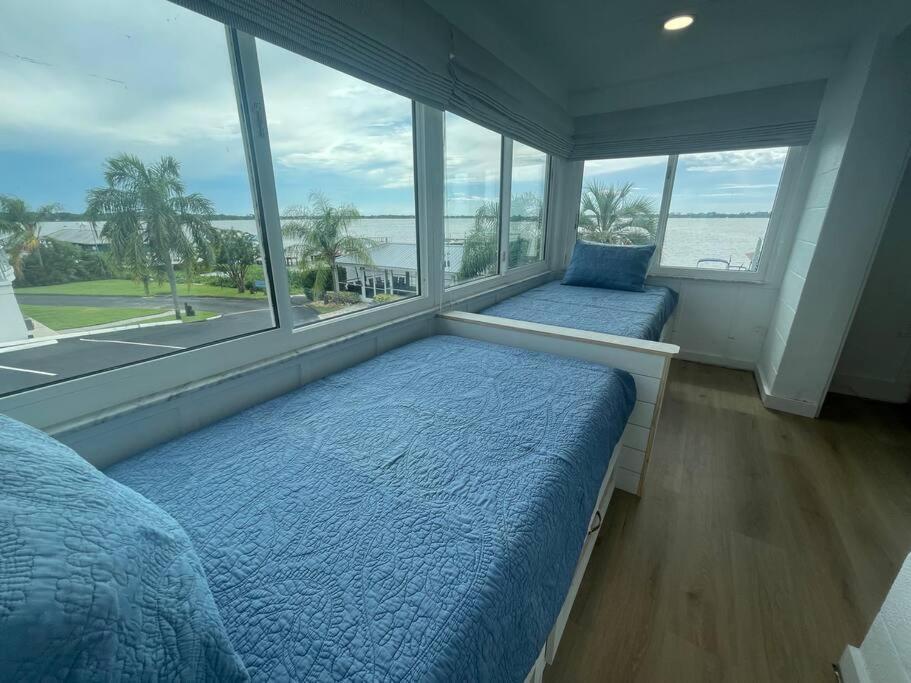 Lakefront Duplex With Pontoon Boat 3 Bed House 마운트도라 외부 사진